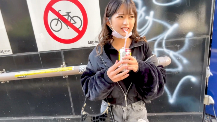 美少女だけど気が強いツン多めのコンカフェ嬢【あめちゃん】を自慢のチ●ポでデレさせるコスプレSEX2回戦！！  パッケージ