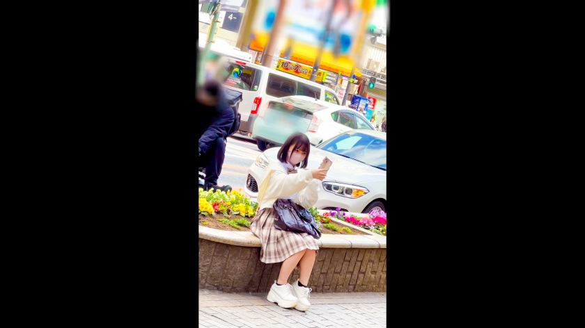 【ハメ潮イキ潮びっちゃびちゃw】ダンスで鍛え上げたキツマンが締まり良すぎて即発射ww143cmミニマムコスプレ美少女(19)と背徳SEX3回戦！！  パッケージ