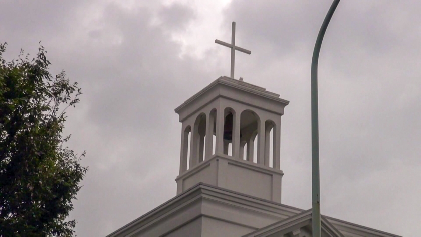 結婚式帰りの美女をナンパして中出しSEX Vol.01  パッケージ