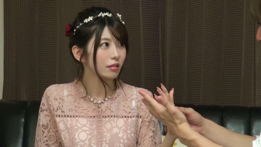 結婚式帰りの美女をナンパして中出しSEX Vol.01  パッケージ