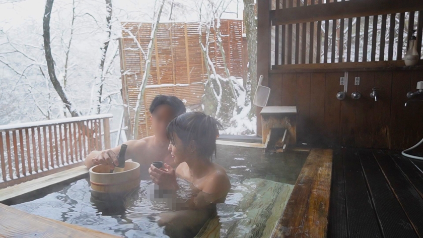 MOON FORCE WIFEぱこぱこしろうと人妻コレクション。 vol.01  パッケージ