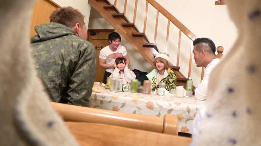 ゲレンデナンパで素人女子と大乱交！  パッケージ