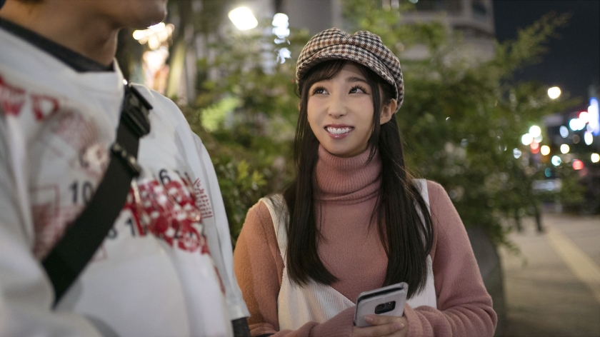 2人きりなら…とハメ撮りでいちゃいちゃセックスｗｗ清楚系の激エロ美少女イキ潮大絶頂ナンパｗｗ  パッケージ