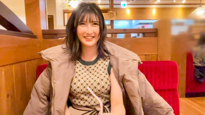 【従順な天使】笑顔が可愛過ぎるハーフ美少女とデートの後は…中出しあり！メイドコスありの最強ラブセックス！！  パッケージ