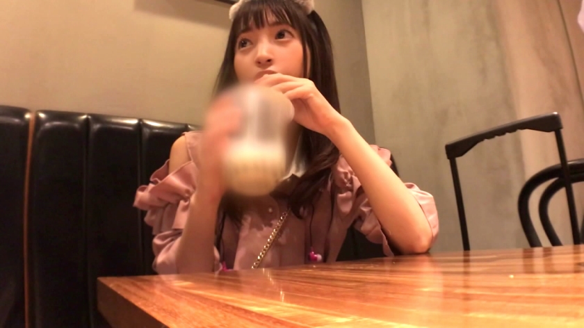 SNSで「#神待ち」中の家出少女をナンパで釣ってハメ倒す！！アイドル系激カワ顔に即尺させて臭～いザーメンを口内発射♪ピンク色のマ●コにドピュ～ッとナマ中出し！！  パッケージ